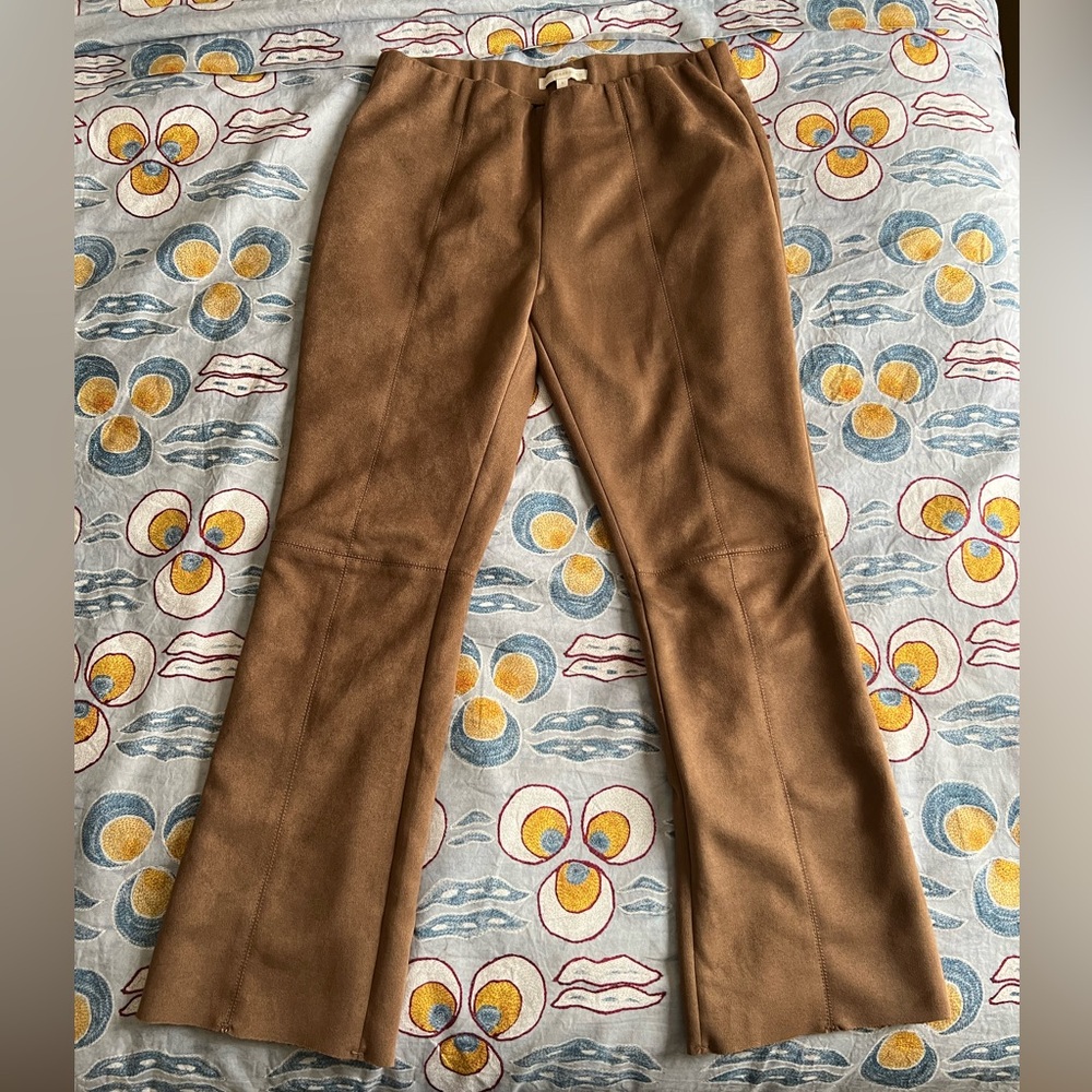 Ann Mashburn Faye Suede Flare Cropped Pants, Small